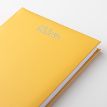 Agenda Giornaliera Maxi 17x24 - Gadget.it - Agenda Giornaliera Maxi Multilingue sab. e dom. abbinati 17x24 cm