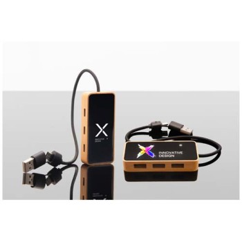 Hub USB 8 in 1 in legno con doppio ingresso e 6 porte SCX.design H21 - Gadget.it - 