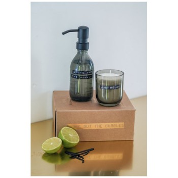 Set di dispenser di sapone per le mani da 200 ml e candela profumata da 150 g con fragranza ambra scura Wellmark Discovery - Gadget.it - 