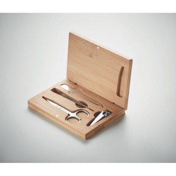 Kit manicure in acciaio inox con custodia in bamboo naturale - Gadget.it - 